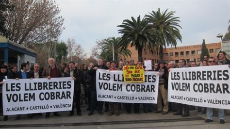 Protestes dels llibreters del Pa�s Valenci�