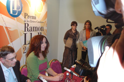  Najat El Hachmi guanya el Premi Ramon Llull a la edici&oacute; de 2008