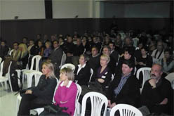 L'acte va comptar amb la participació de públic del municipi i de la comarca . (foto: vilaweb mollerussa)