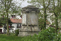 L'illa dels Faisans, entre Hendaia i Irun, on es va signar el tractat el 1659. L'illa dels Faisans, entre Hendaia i Irun, on es va signar el tractat el 1659.