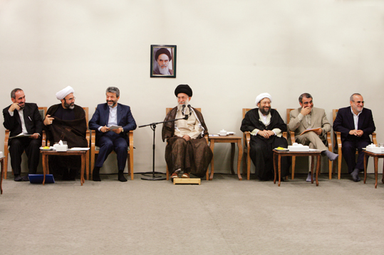 Ali Khamenei s'ha reunit amb representants de totes les candidatures.