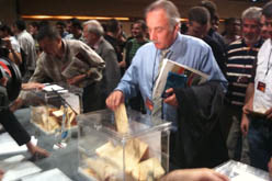 Carretero en el moment de la votaci�