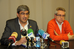 El president de l'AMMAT, Francesc Xavier Quer, i l'alcalde de Santa Coloma de Farners, Antoni Sol�. 