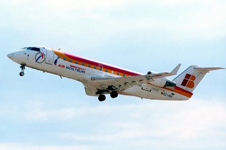 Un avió de la companyia Air Nostrum enlairant-se. FOTO: Air Nostrum.
