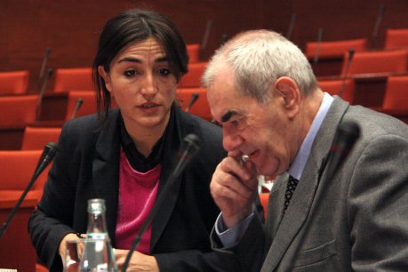 Els diputats del PSC Rocío Martínez-Sempere i Ernest Maragall, a la comissió d'Economia on s'han debatut els pressupostos i la llei de mesures. FOTO: Garrido, Rafa.