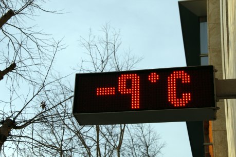 El termòmetre marca nou graus negatius a Maresa. FOTO: Escolà, Estefania.