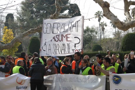 Treballadores d'Spanair protesten davant del Parlament FOTO: Mateos, Patricia.