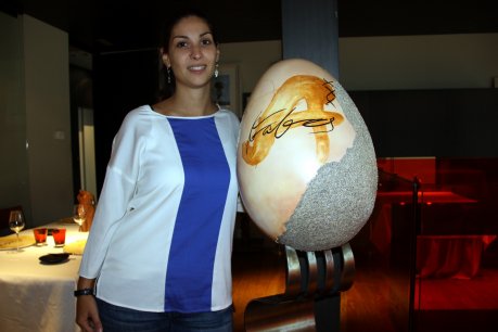 Regina Santamaria en un dels menjadors de Can Fabes, a Sant Celoni FOTO: Vilaró, Lluís.