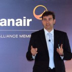 Un entrebanc per al 'hub' intercontinental a l'aeroport del Prat