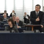 El Parlament Europeu d�na suport a la nova Comissi� de Barroso