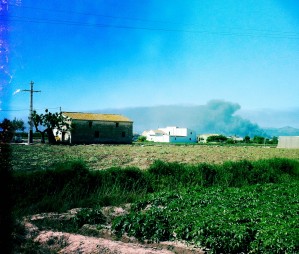 Virulent incendi de palets en una empresa de Museros 