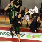 La Penya recupera posicions