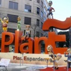 La Nit de la Crem� clausura avui les Falles