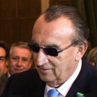 Carlos Fabra delega temporalment les funcions de president de la Diputaci� en el seu vicepresident Francisco Mart�nez.