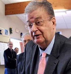 Fr�che, a un pas de la reelecci�