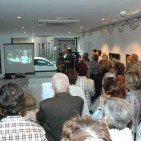 Em�lia Bold� exposa al Museu de Vestits de Paper de Mollerussa
